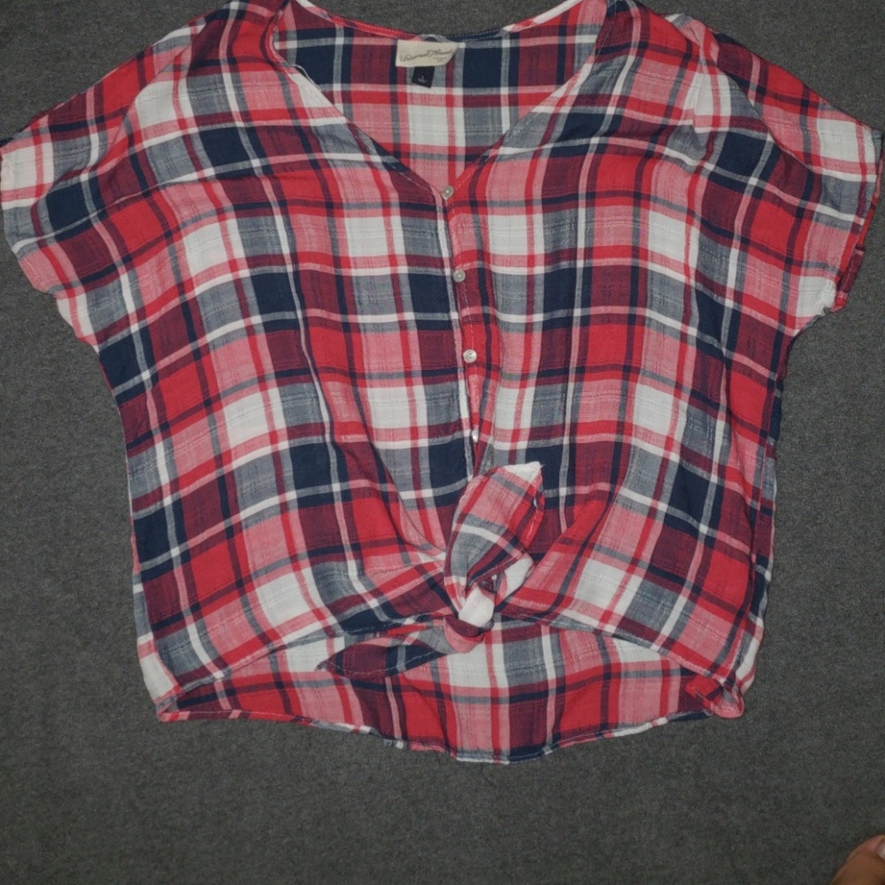 Button down, tie down top